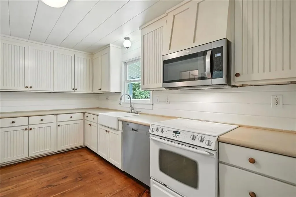 1092 Old Lathemtown Road, Canton, Georgia, United States. - Photo 15