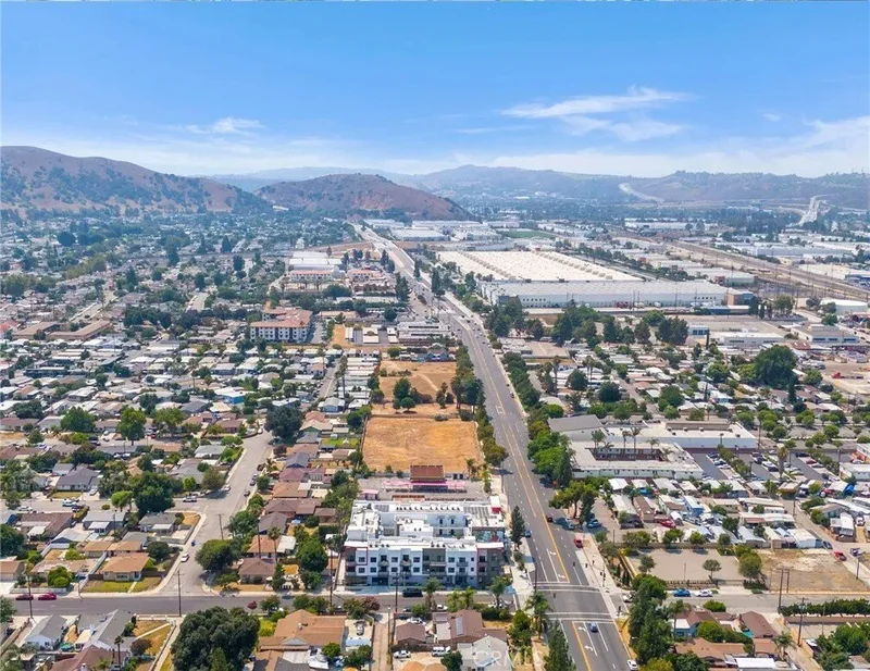 1300 W Mission Boulevard, Pomona, California, United States. - Photo 50