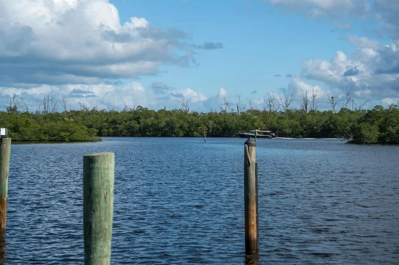 8902 SE Marina Bay Drive, Hobe Sound, Florida, United States. - Photo 77