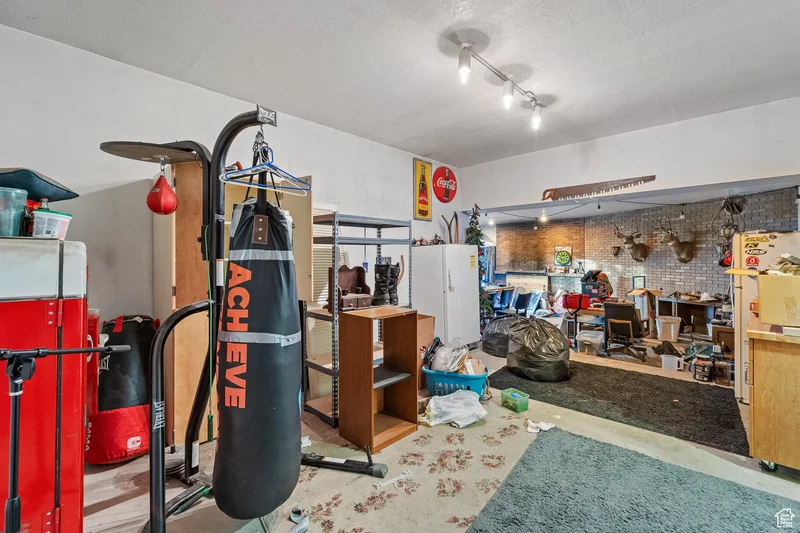 10665 S DIMPLE DELL DR E, Sandy, Utah, United States. - Photo 45