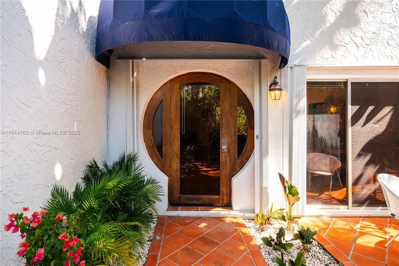 3765 Carmen Ct, Miami, Florida, United States. - Photo 3