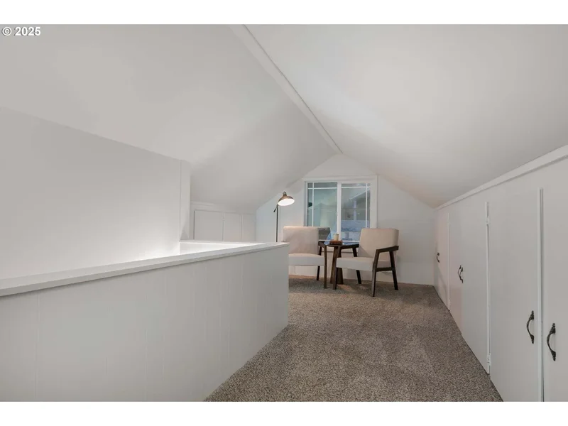 2984 Floral Hill Dr, Eugene, OR 97403, Eugene, Oregon, United States. - Photo 21