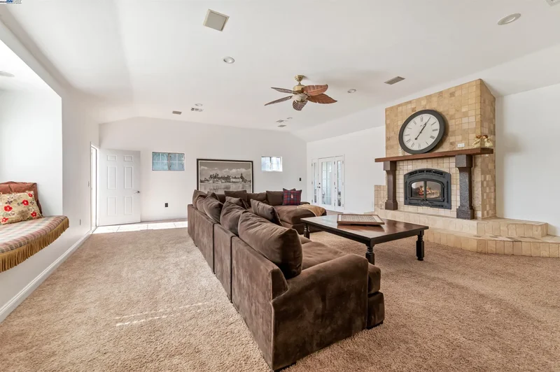 23551 Rancho Ramon Ct, Tracy, California, United States. - Photo 43