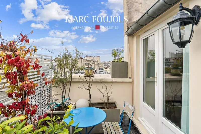 Paris VI Saint-Germain-des-Près - 178 m² apartment with home-like terrace