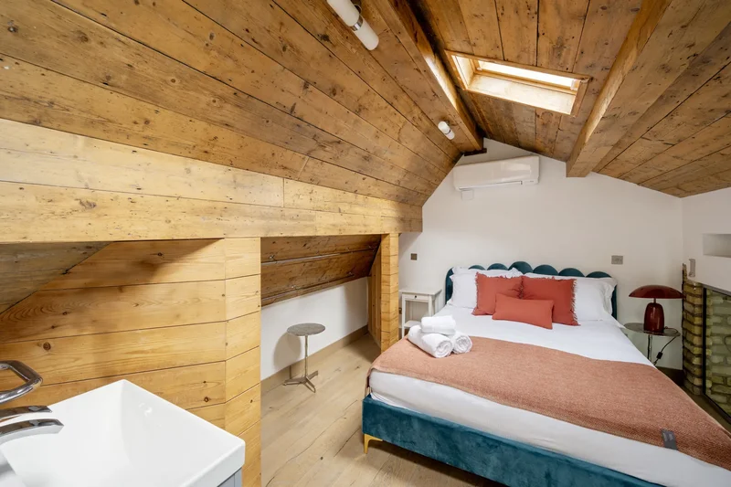 Ovington Mews, Knightsbridge, London, England, United Kingdom. - Photo 16
