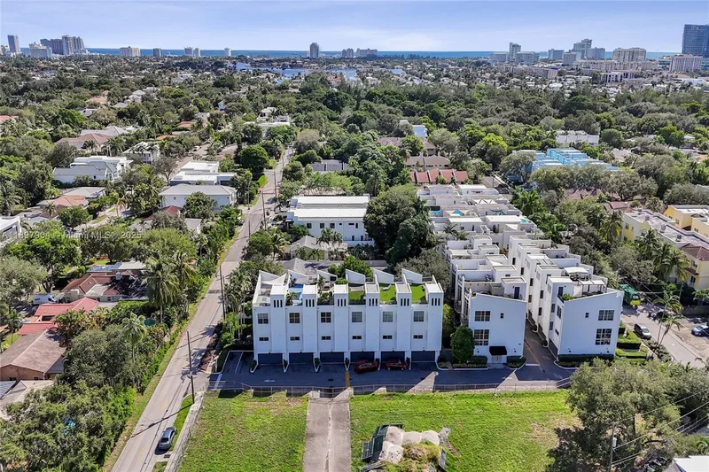 716 SE 12th St #13, Fort Lauderdale, FL 33316, Fort Lauderdale, Florida, United States. - Photo 14