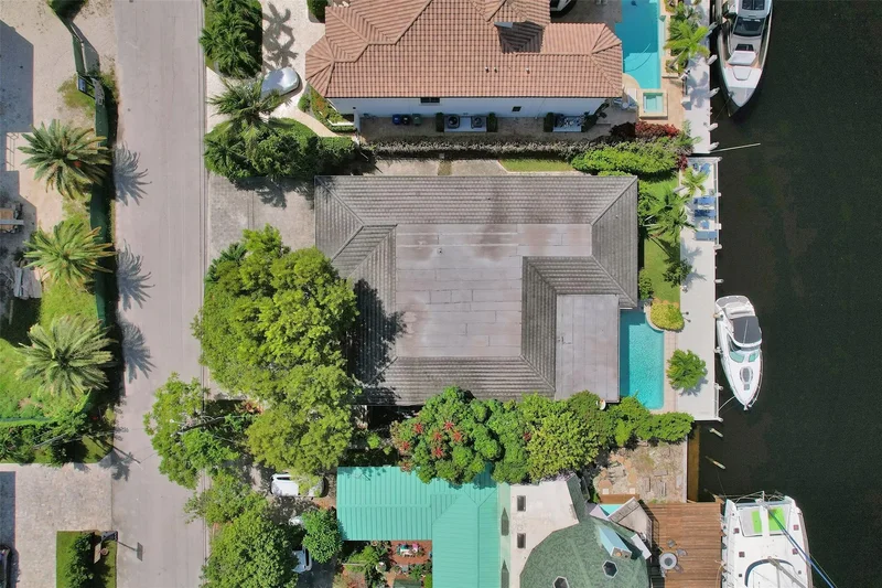 2427 Sea Island Dr, Fort Lauderdale, Florida, United States. - Photo 9