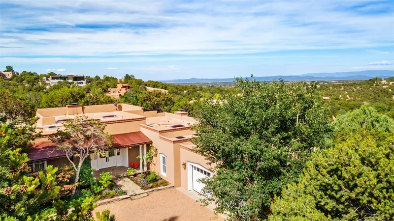 1057 Sierra Del Norte, Santa Fe, NM 87501, Santa Fe, New Mexico, United States. - Photo 24