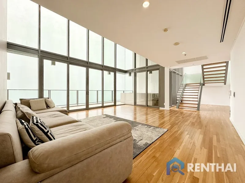 5-bed Northpoint Condo in Pattaya High Rise Duplex