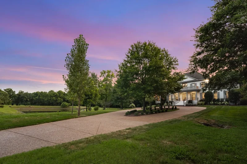 1115 Wilson Pike, Nashville, Tennessee, United States. - Photo 66