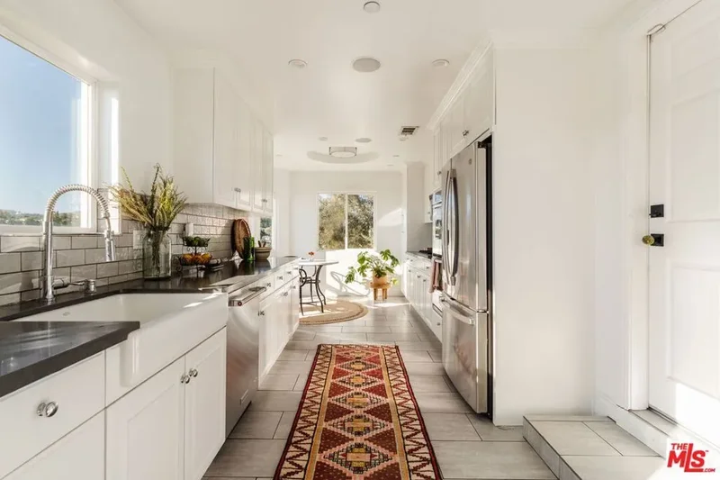1541 Silverwood Terrace, Los Angeles, California, United States. - Photo 40