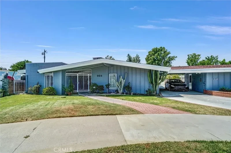 994 N Cleveland Street, Orange, California, United States. - Photo 35