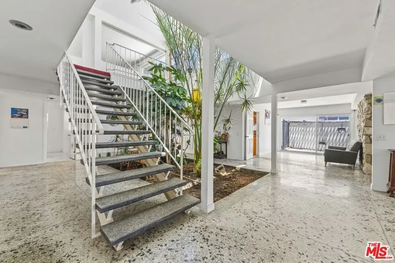16647 Charmel Lane, Los Angeles, California, United States. - Photo 7