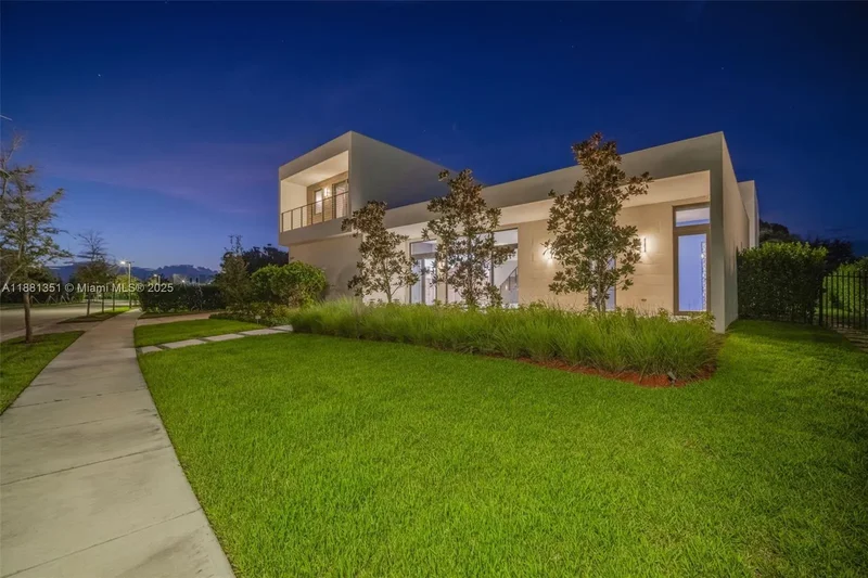 Weston, FL, 33326, USA, Fort Lauderdale, Florida, United States. - Photo 37