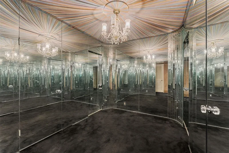 5500 Collins Ave 304, Miami Beach, Florida, United States. - Photo 15