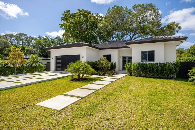 1030 NE 121st St, Miami, Florida, United States. - Photo 1