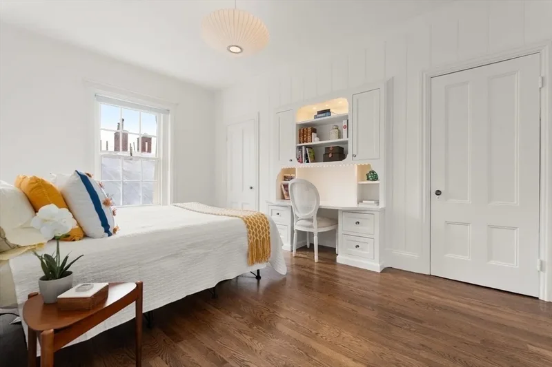 41 Chestnut St, Boston, MA 02108, Boston, Massachusetts, United States. - Photo 35