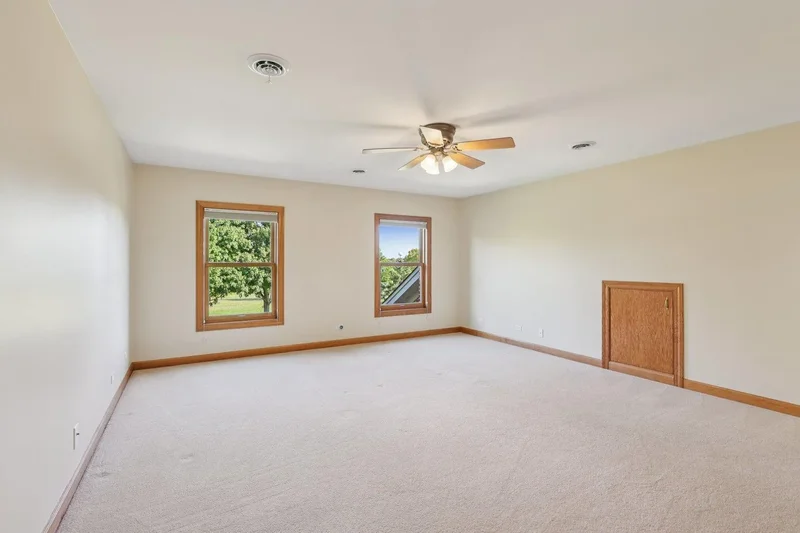 9804 Palmer Drive, Lakewood, IL 60014, Village of Lakewood, Illinois, United States. - Photo 41