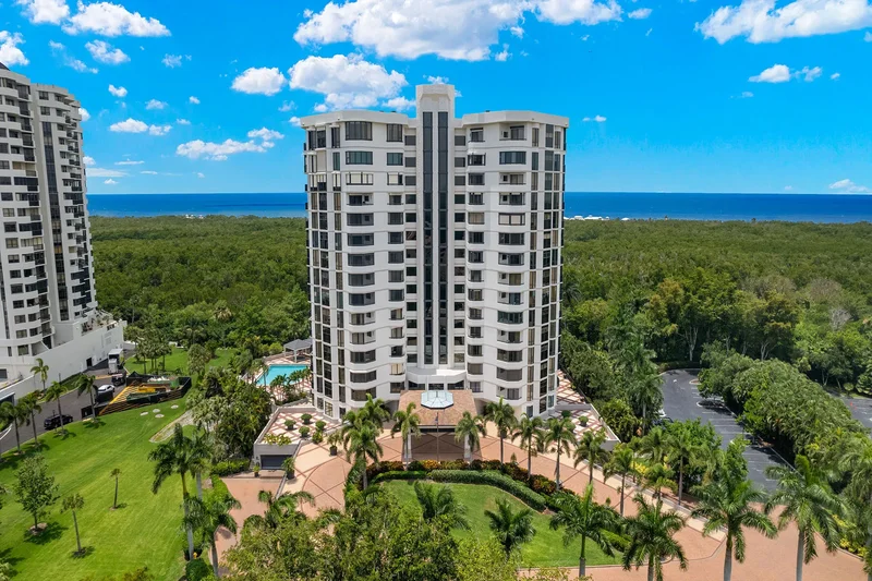 6075 Pelican Bay Boulevard , 204, Naples, FL 34108, Naples, Florida, United States. - Photo 16