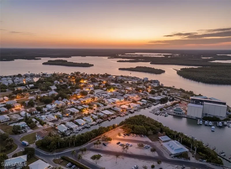 566 Coconut Avenue, Marco Island, Florida, United States. - Photo 34