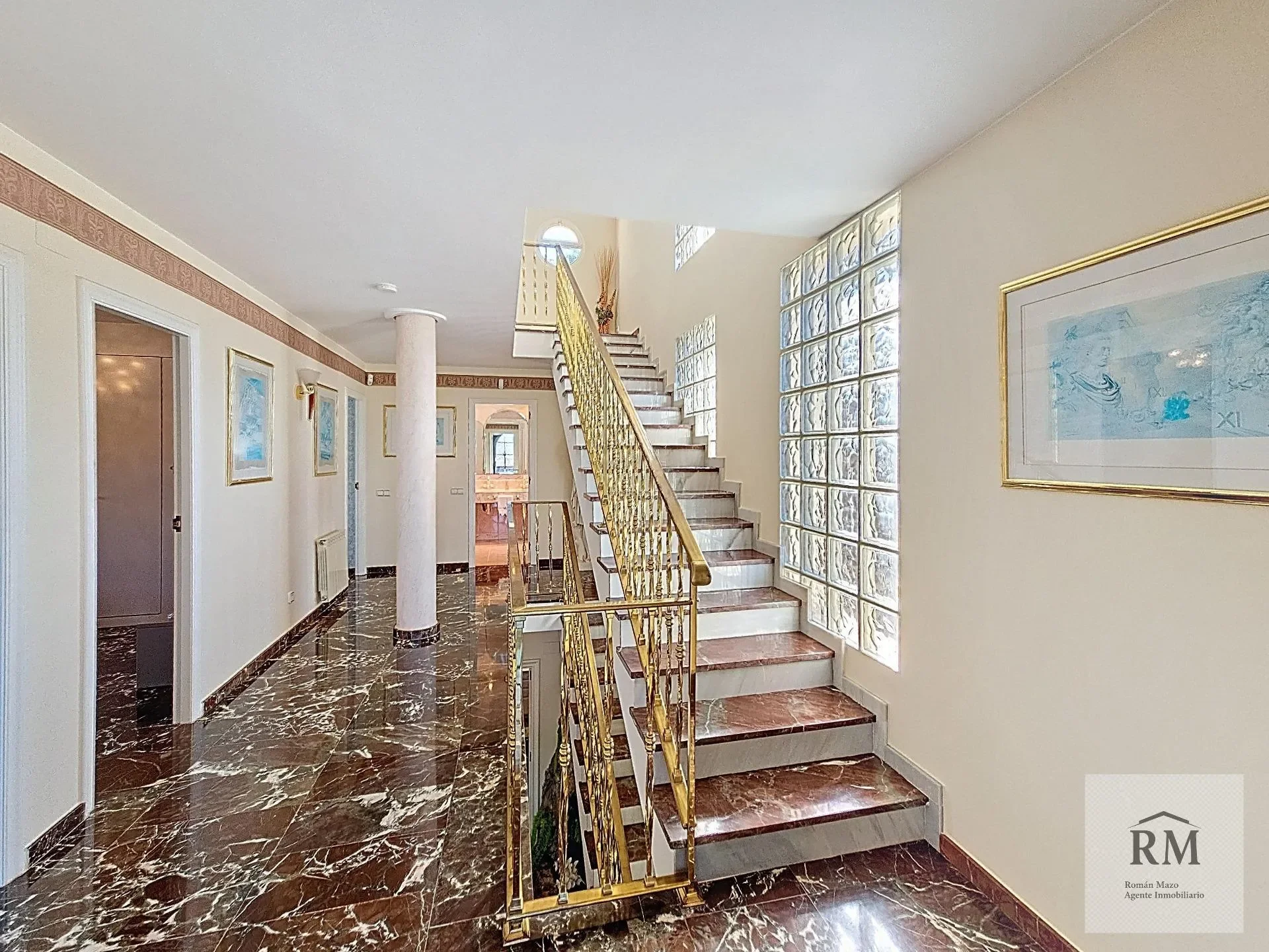 Gallery photo 6