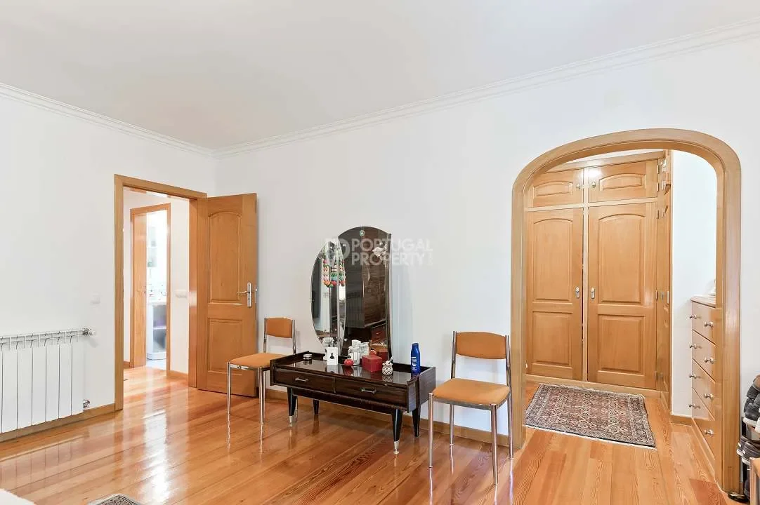 Gallery photo 8
