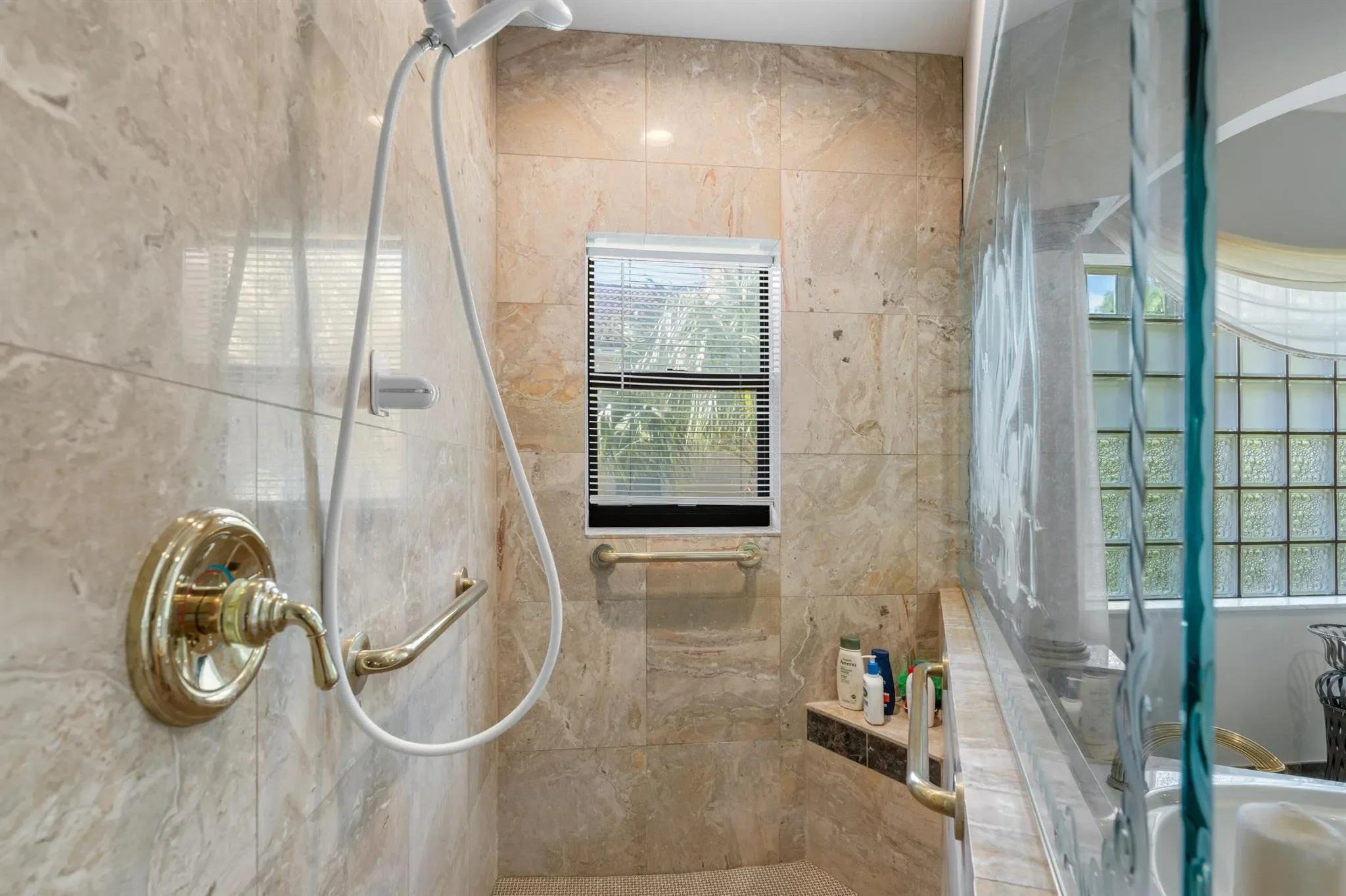 1010 Pine Point Road, Riviera Beach, Florida, United States. - Photo 50