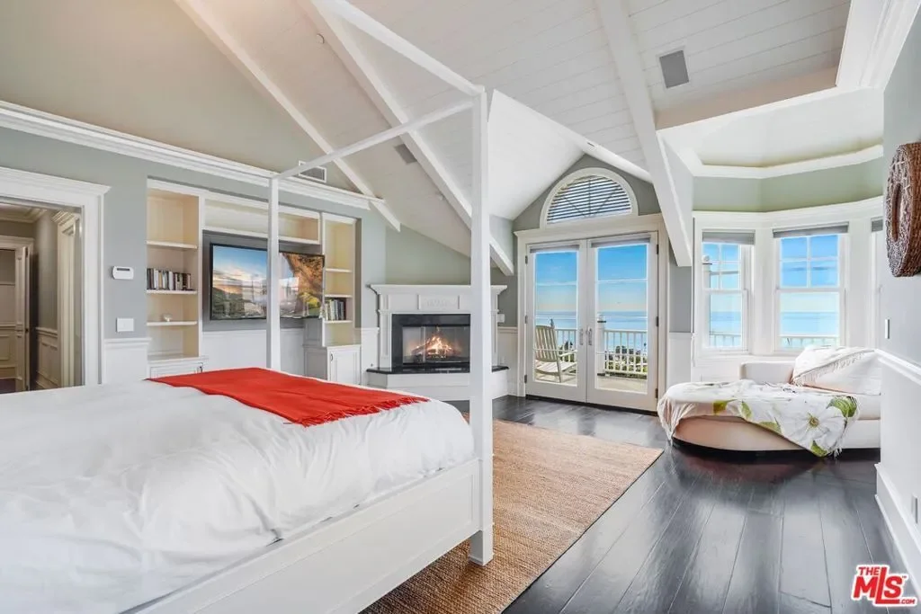 6277 Sea Star Drive, Malibu, California, United States. - Photo 8