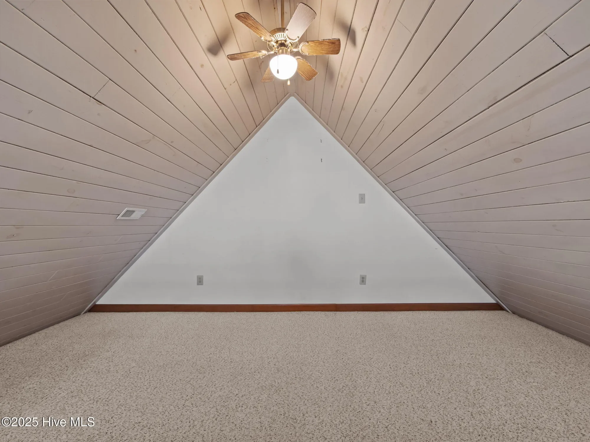 112 Page Place, Emerald Isle, North Carolina, United States. - Photo 7