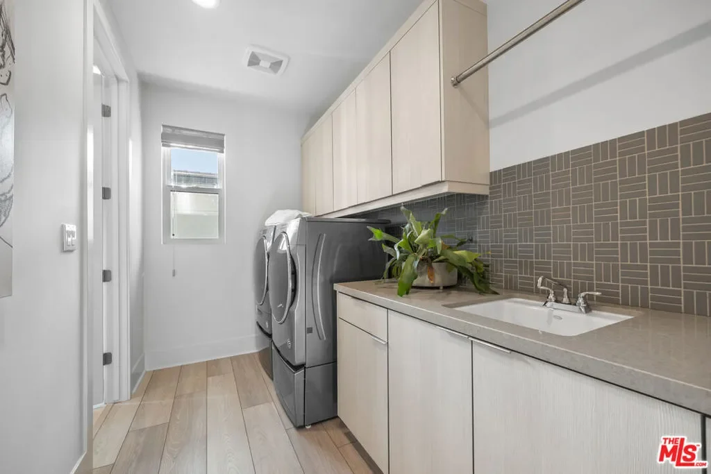 20378 W Marlow Lane, Los Angeles, California, United States. - Photo 17