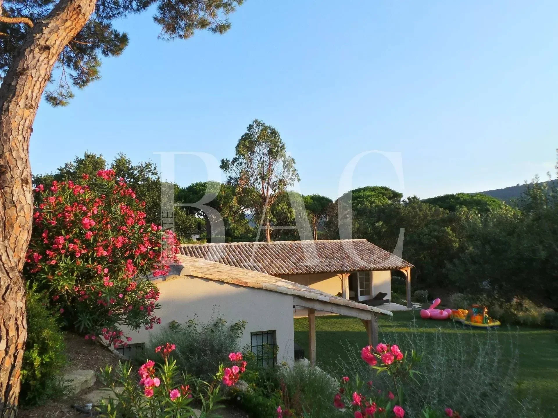 Ramatuelle, Provence-Alpes-Côte d'Azur, France. - Photo 11
