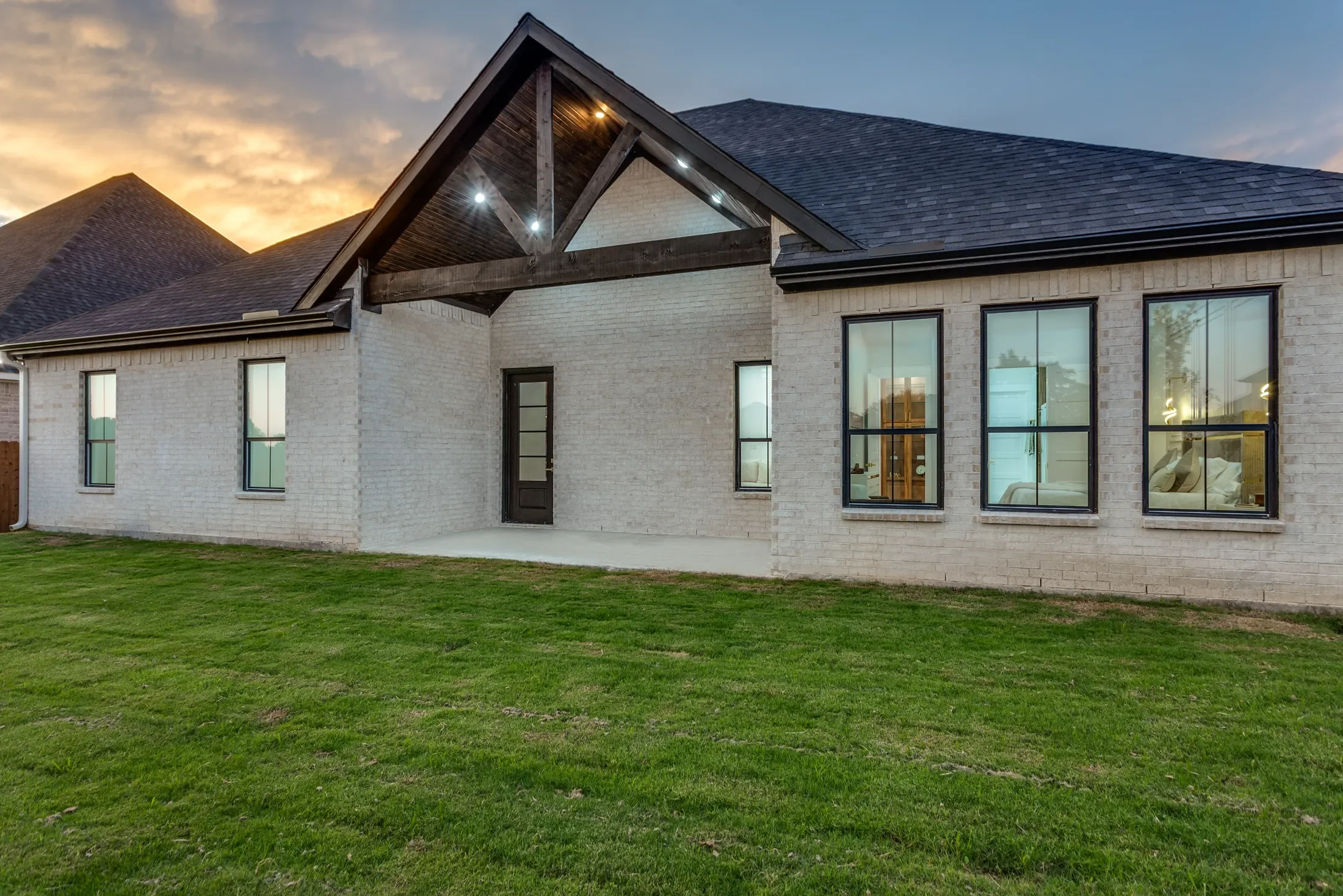 912 Bandon Dunes Drive , Burleson, TX 76028, Burleson, Texas, United States. - Photo 27
