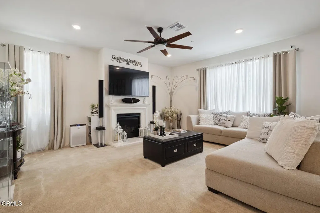 420 Celebration Lane, Santa Paula, CA 93060, Santa Paula, California, United States. - Photo 27
