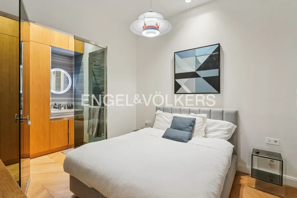Gallery photo 5