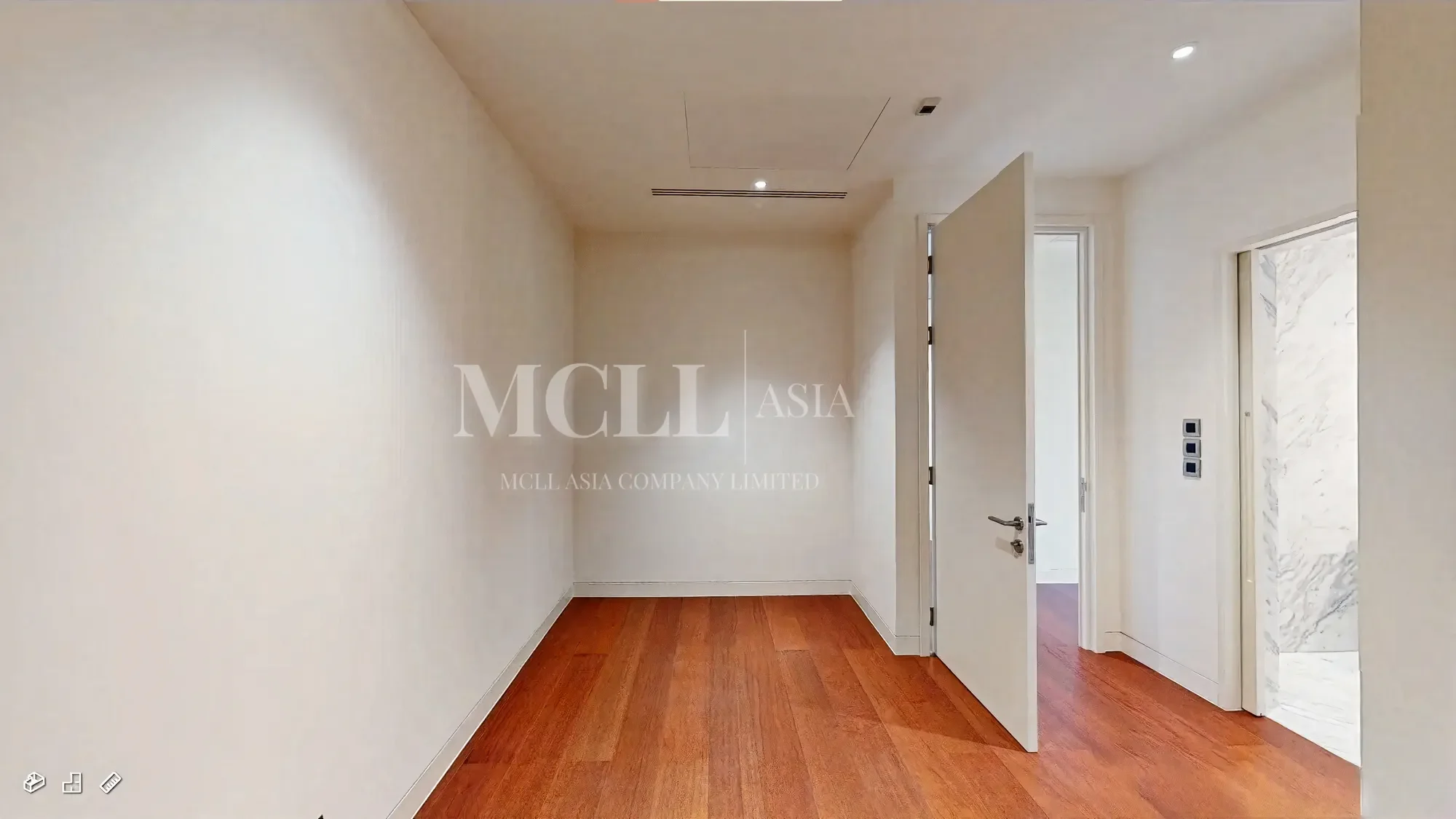Gallery photo 3