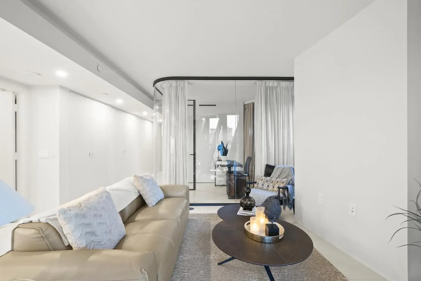 1033 Nelson Street, Vancouver, British Columbia, Canada. - Photo 5