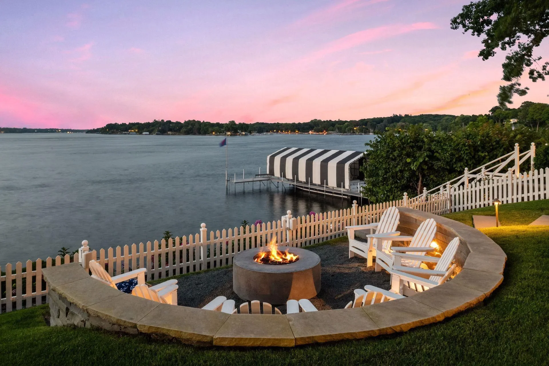 20100 Lakeview Avenue, Deephaven, MN 55331, Deephaven, Minnesota, United States. - Photo 2