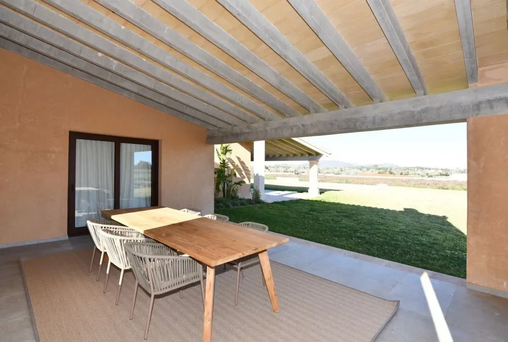 Exterior photo 10