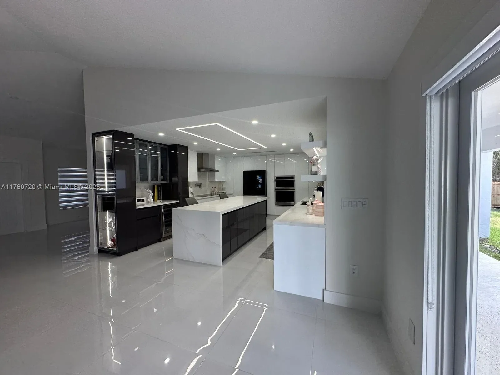 15690 SW 153rd Ct, Miami, Florida, United States. - Photo 16