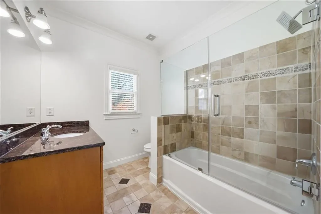 7611 Regency Circle, Sandy Springs, GA 30350, Atlanta, Georgia, United States. - Photo 6