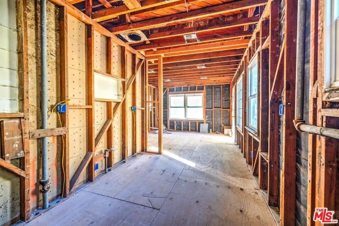 308 E Edgeware Rd, Los Angeles, California, United States. - Photo 10