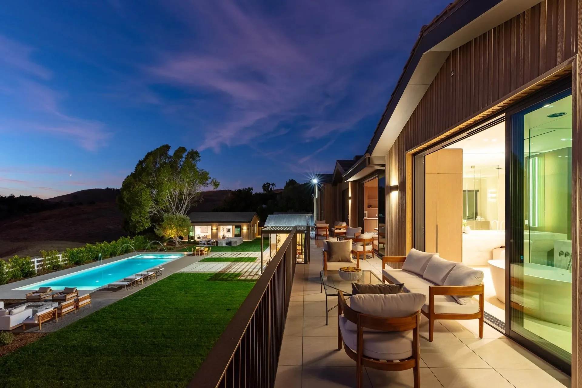 25151 JIM BRIDGER Road, Hidden Hills, California, United States. - Photo 16