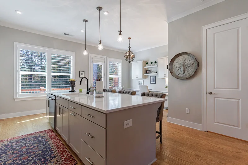 767 Hadley Lane NE , Marietta, GA 30068-5529, Marietta, Georgia, United States. - Photo 21