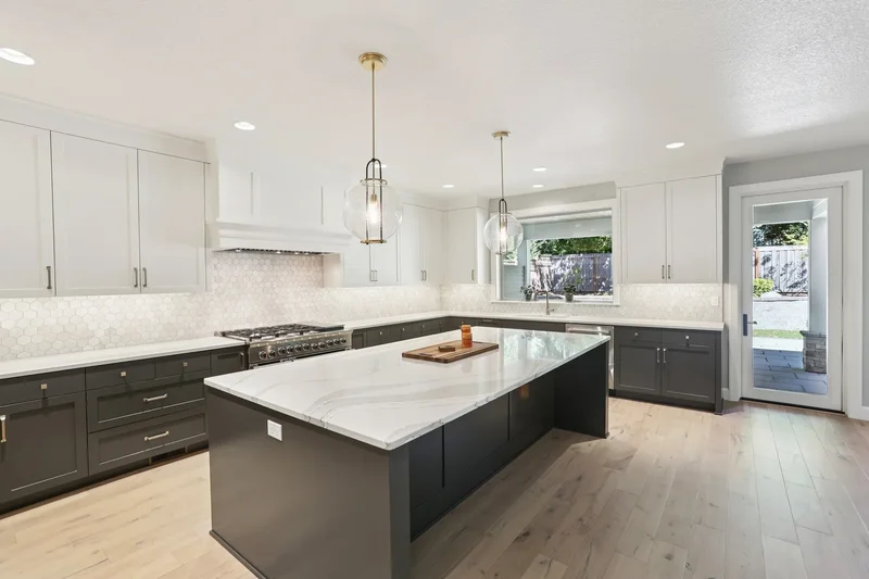 2101 Goodall Ct, OR, Lake Oswego, Oregon, United States. - Photo 11