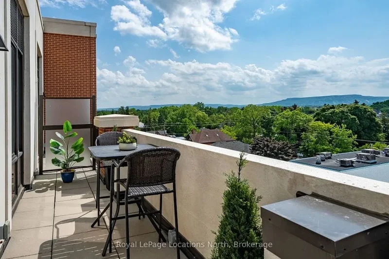 PH609 - 1 Hume St, Collingwood, Ontario, Canada. - Photo 11