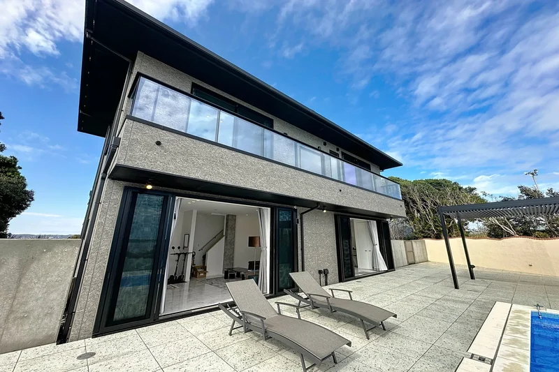 6 Nagai, Yokosuka Shi, Yokosuka Residence