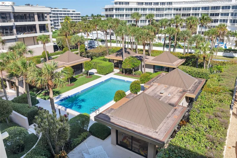 110 Sunset Ave 4A, Palm Beach, Florida, United States. - Photo 15