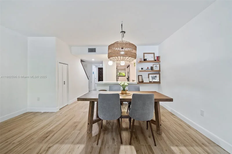 2600 Cardena St 11, Coral Gables, Florida, United States. - Photo 30