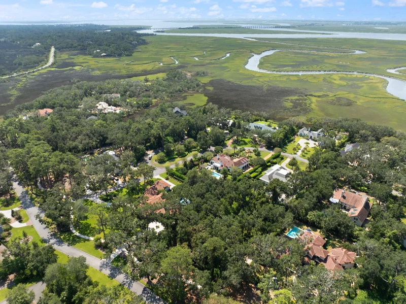 303 Hawkins Island Drive, Saint Simons Island, GA 315222, St. Simons, Georgia, United States. - Photo 8