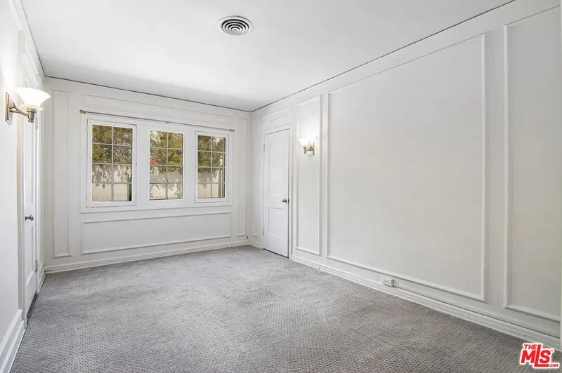 1016 S Curson Avenue, Los Angeles, California, United States. - Photo 21
